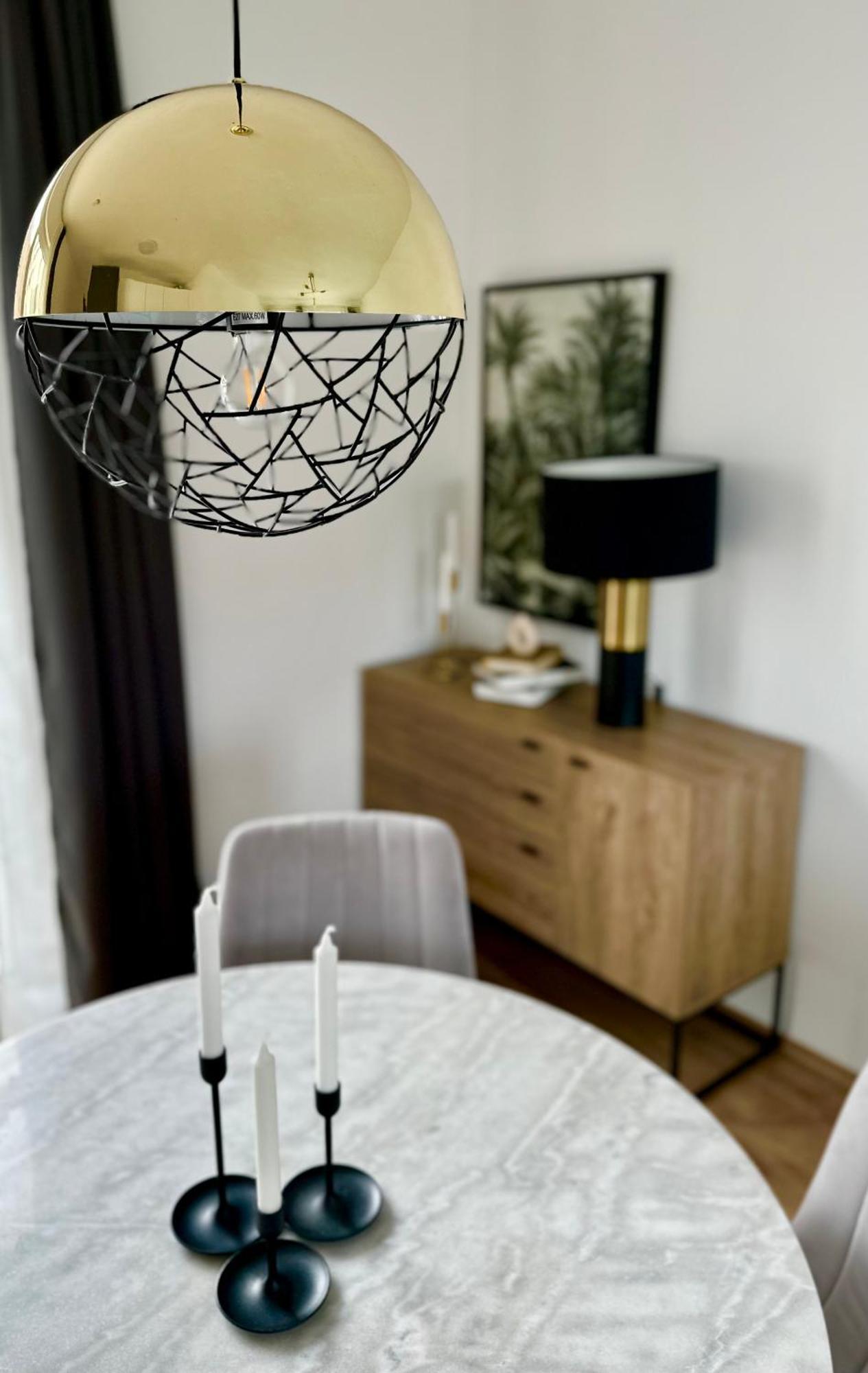 ~ Roof Terrace/ac/indoor Parking Apartman